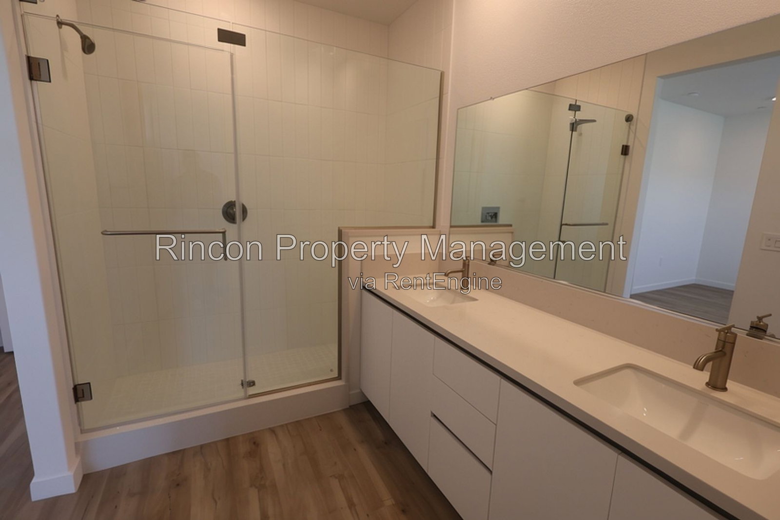 Gallery Image 17