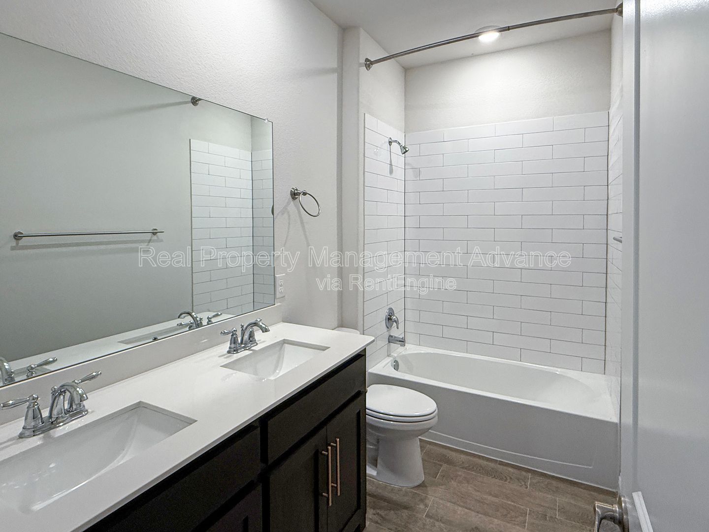 Gallery Image 16