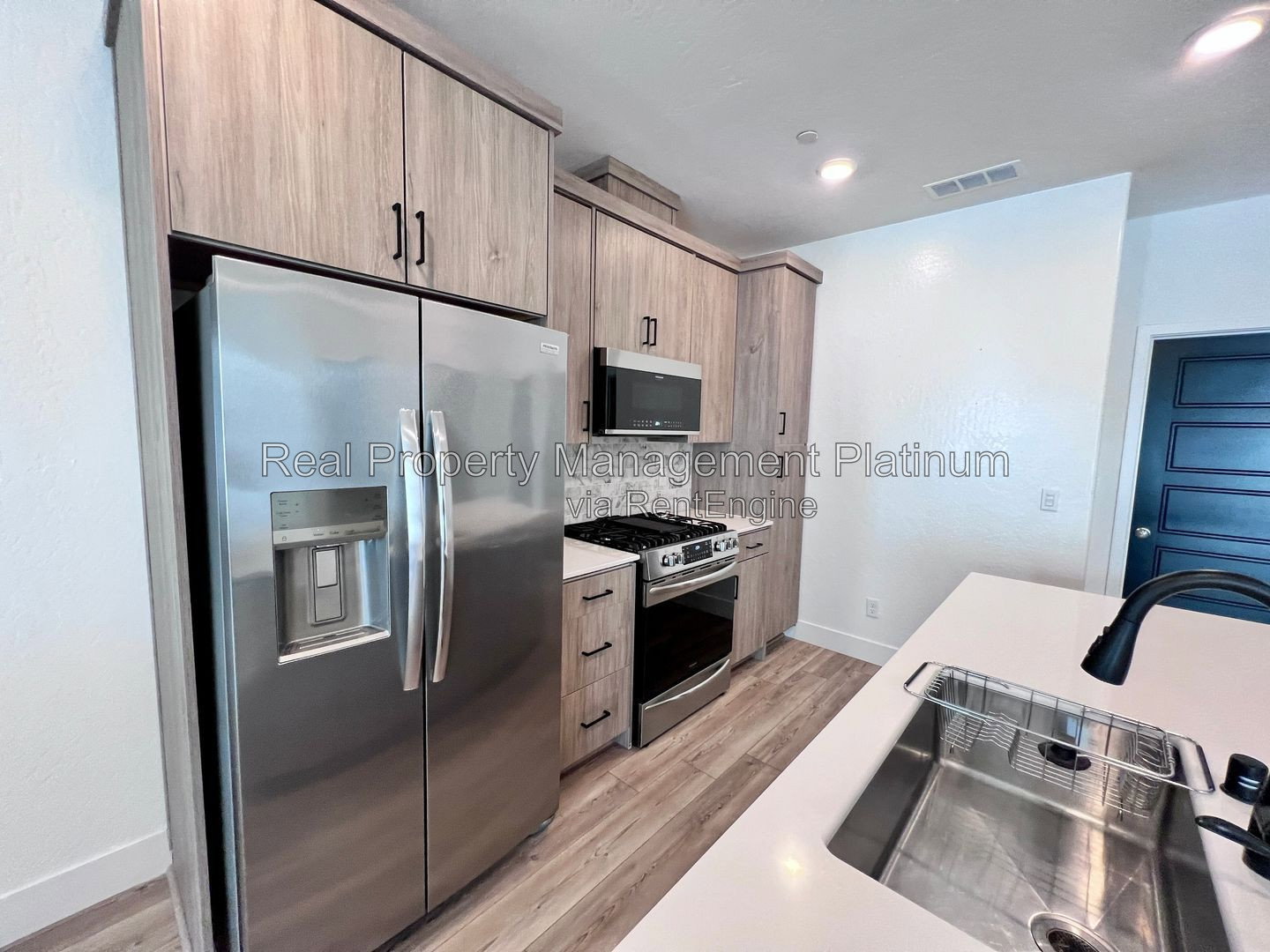 Gallery Image 17