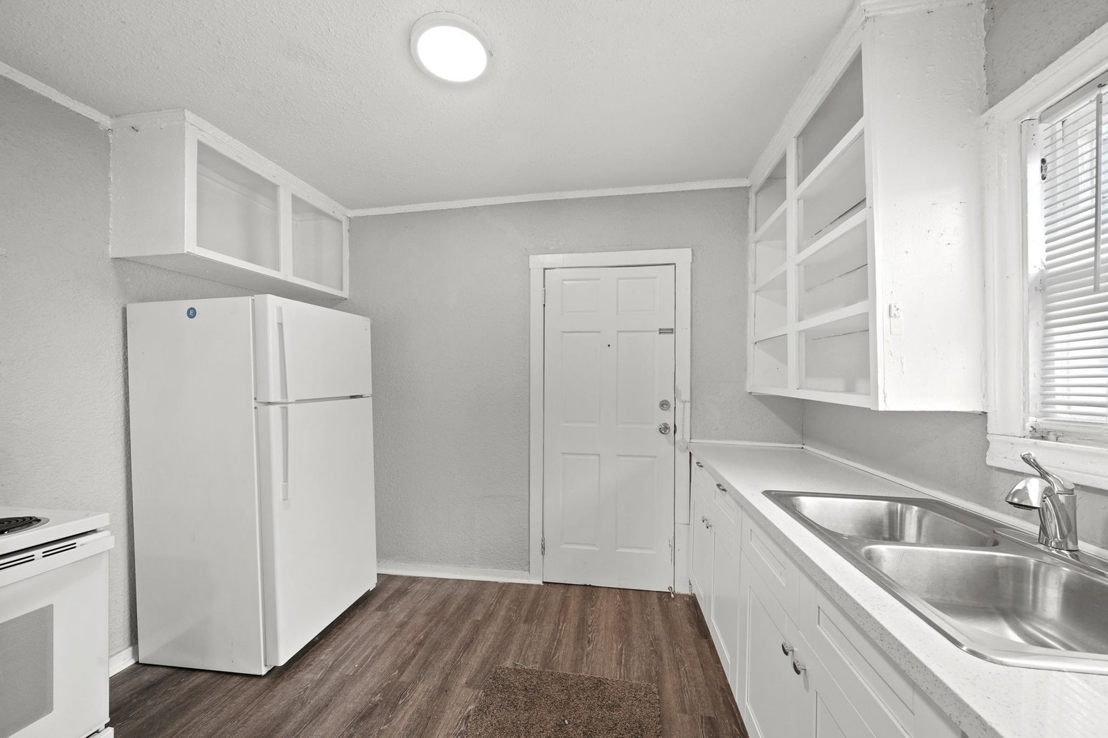 Gallery Image 0