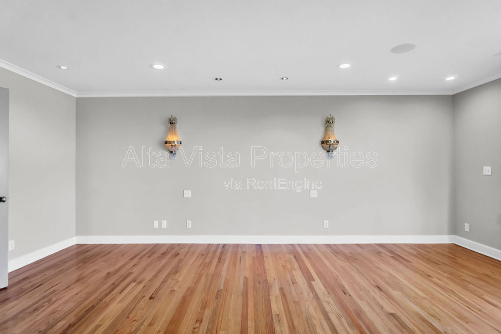Gallery Image 38