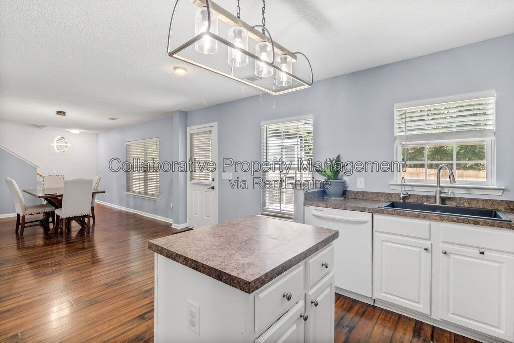 Gallery Image 14