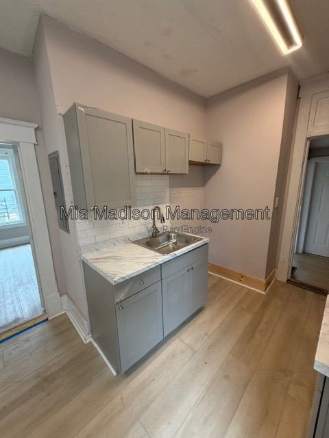 Gallery Image 16