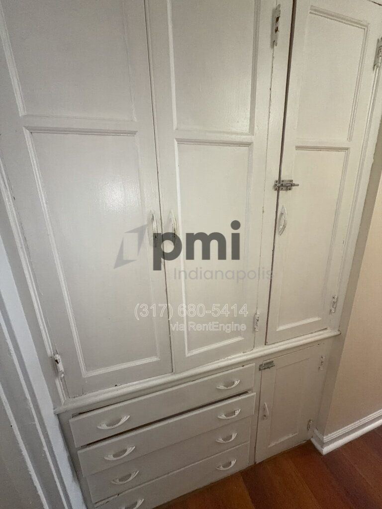 Gallery Image 17