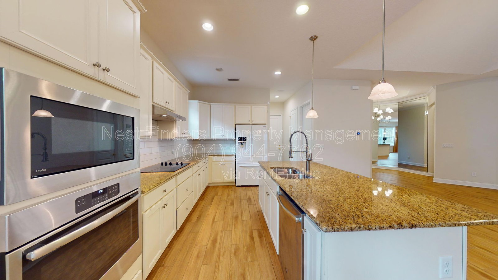 Gallery Image 13