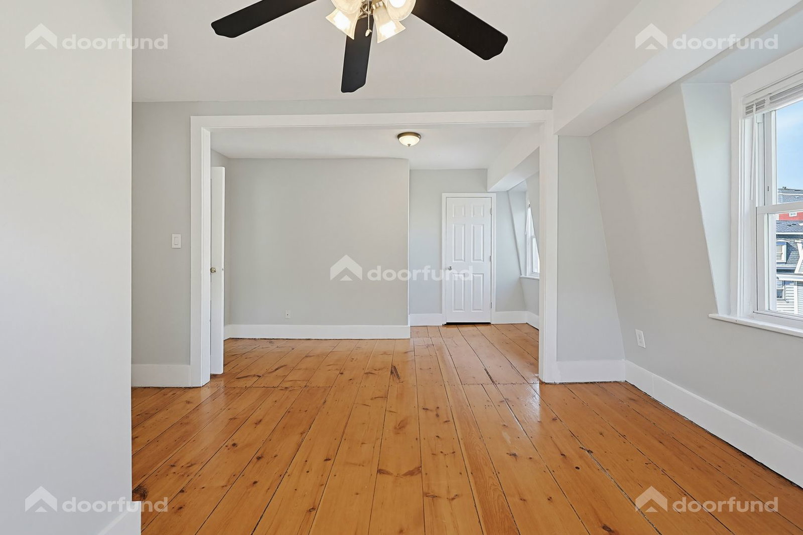 Gallery Image 0