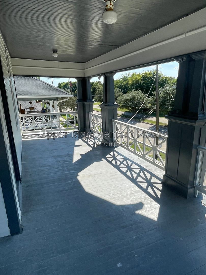 Gallery Image 15