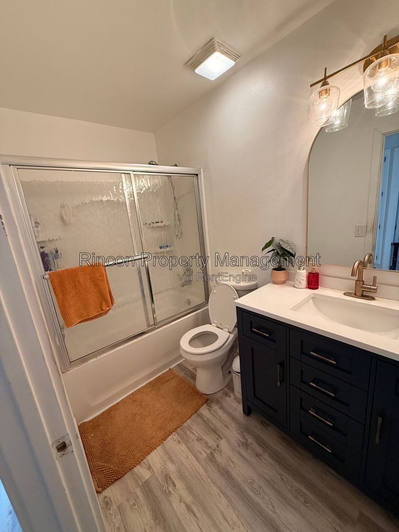Gallery Image 17