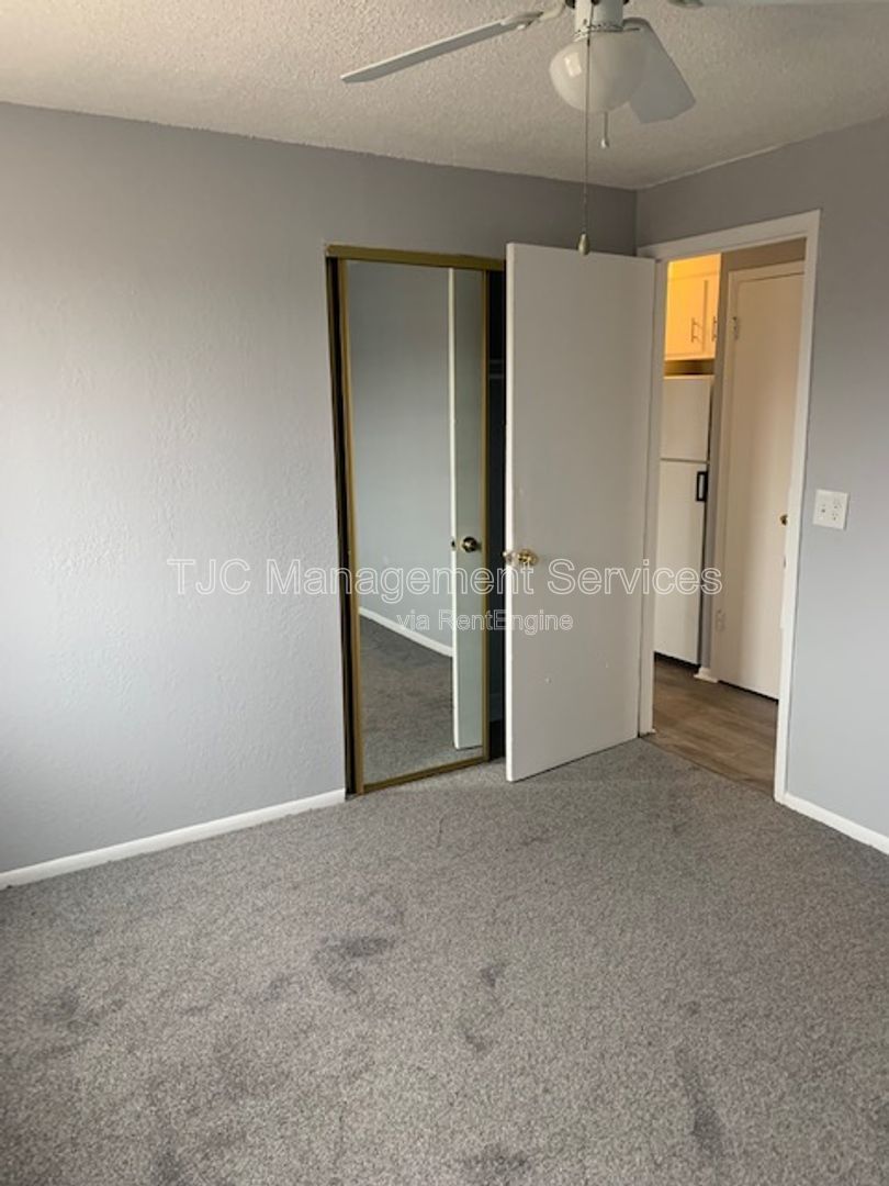 Gallery Image 14