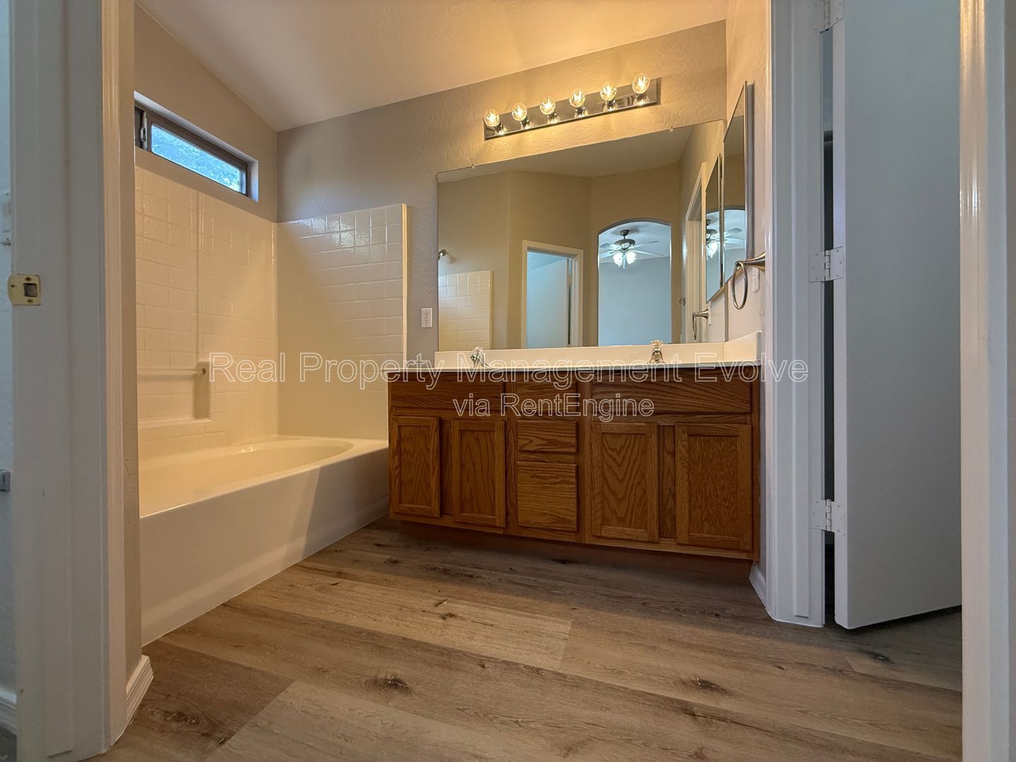 Gallery Image 14