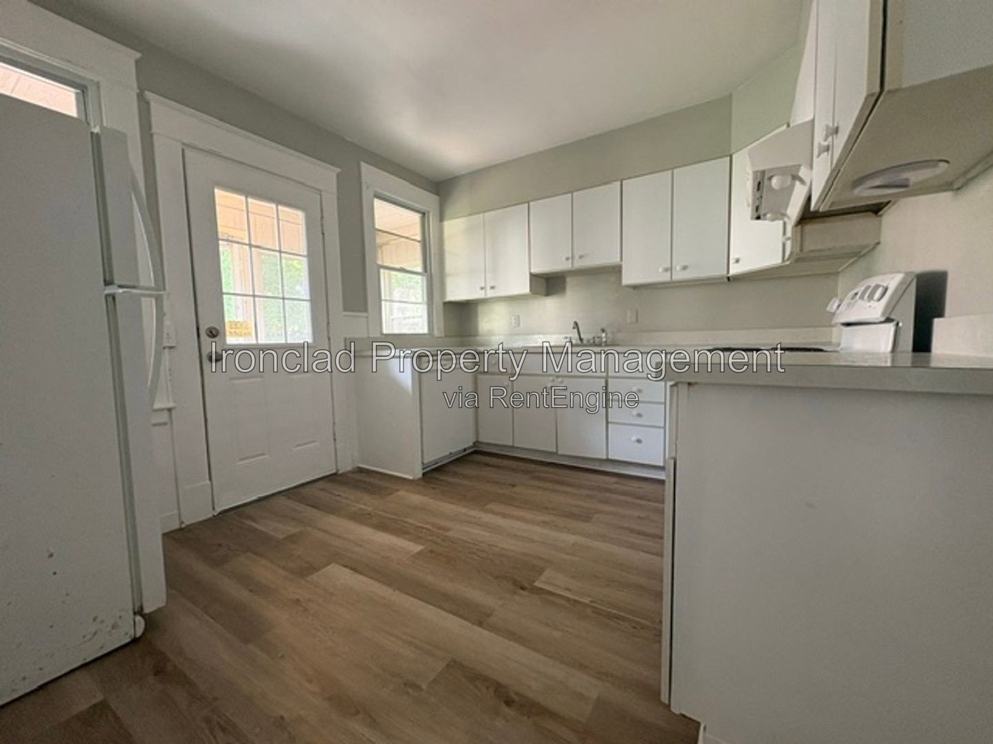 Gallery Image 0