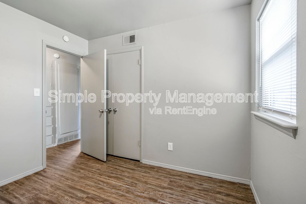 Gallery Image 14