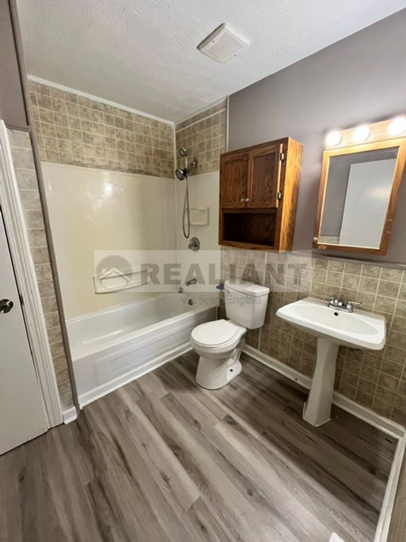 Gallery Image 9