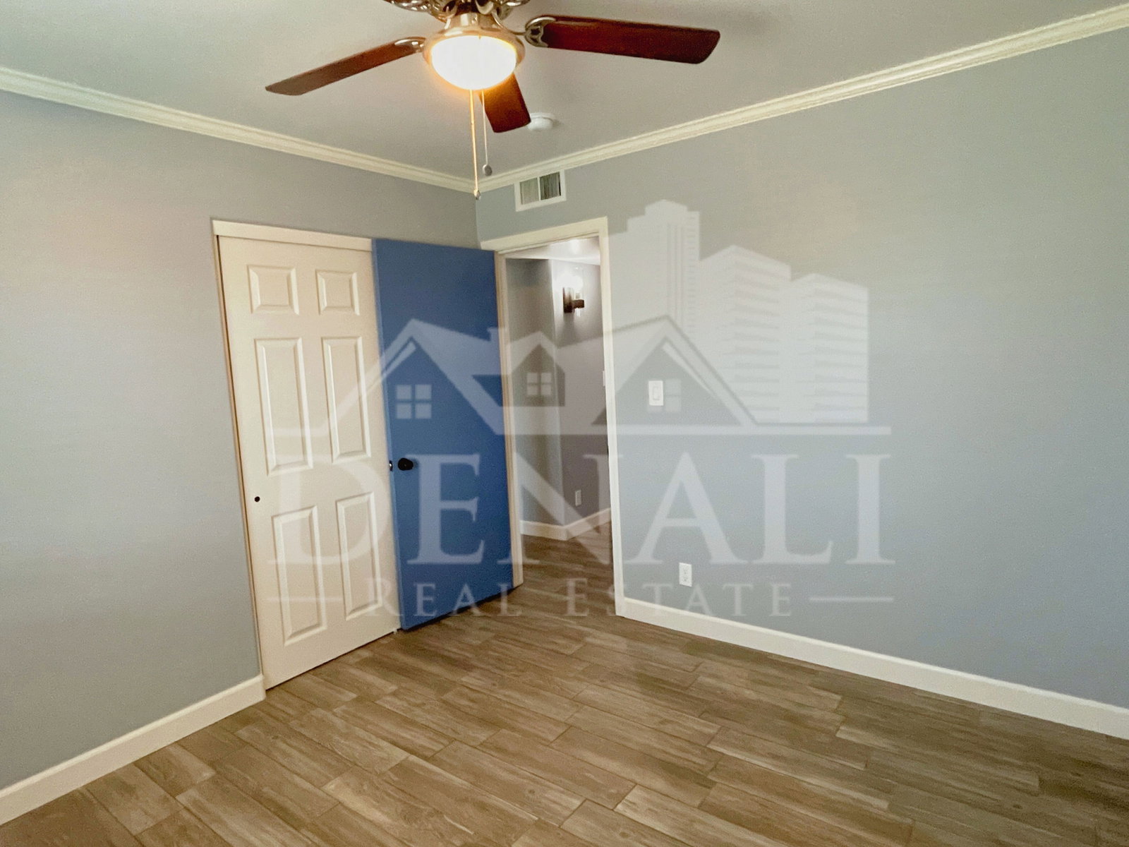 Gallery Image 16