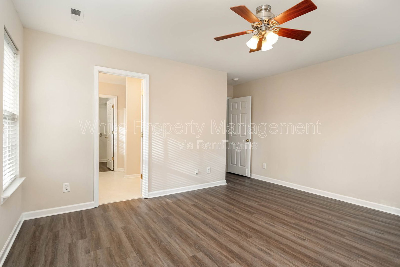 Gallery Image 18