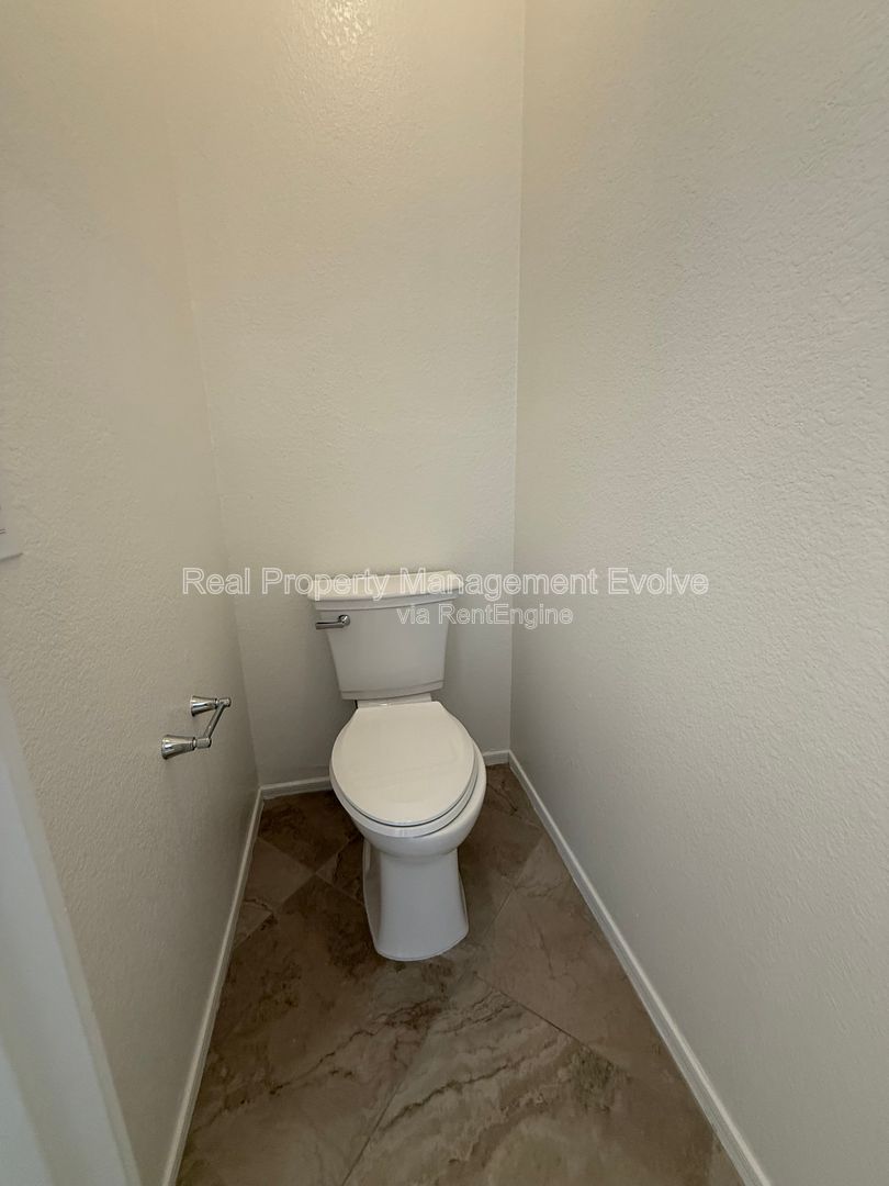 Gallery Image 19