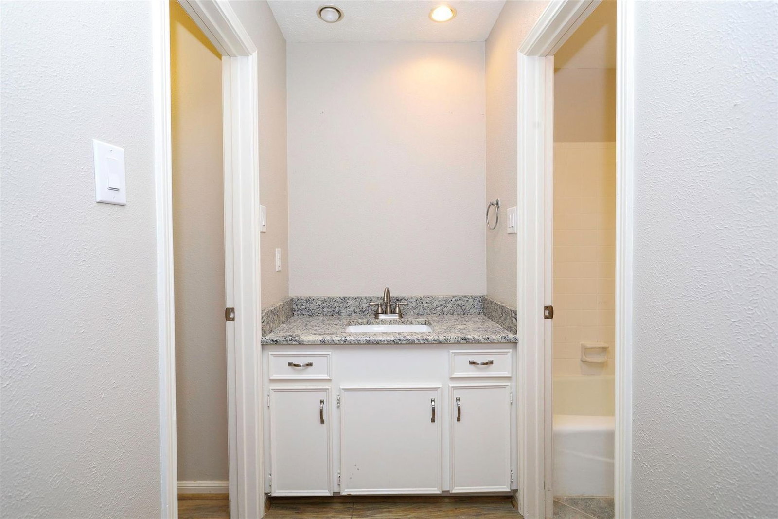 Gallery Image 16