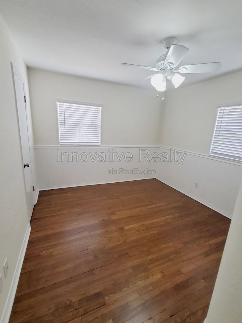 Gallery Image 16