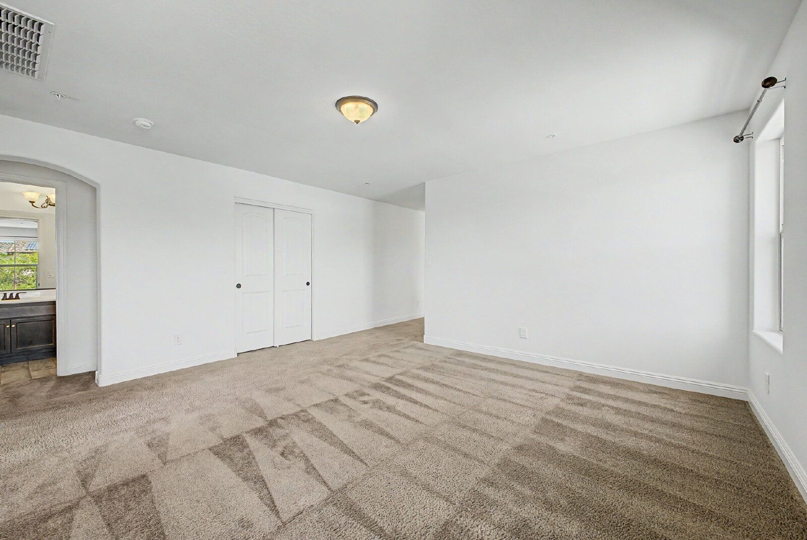 Gallery Image 34