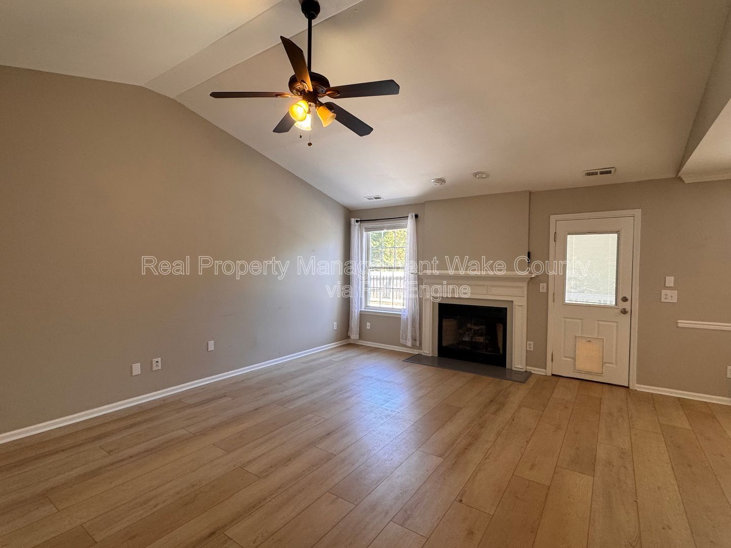 Gallery Image 20