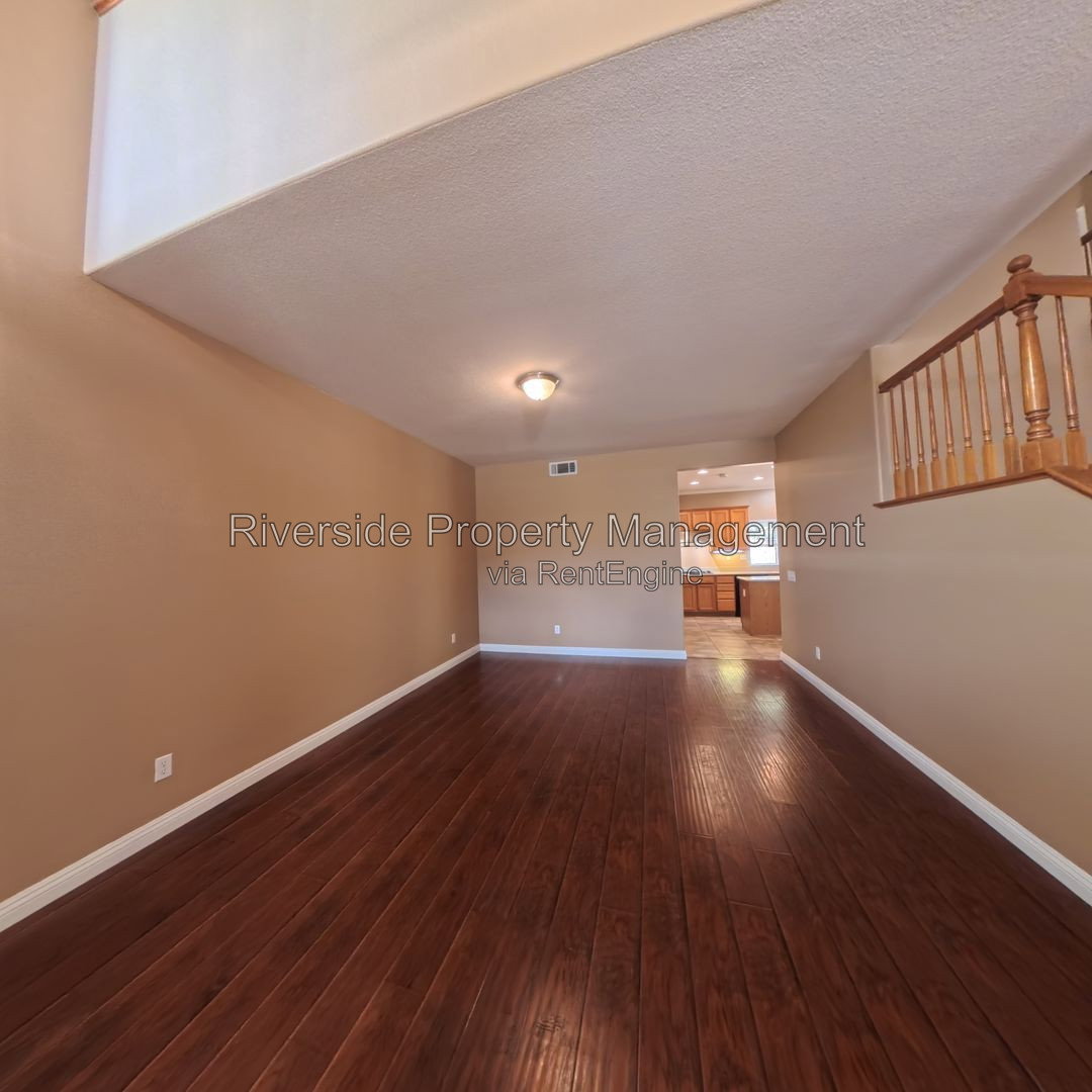 Gallery Image 19