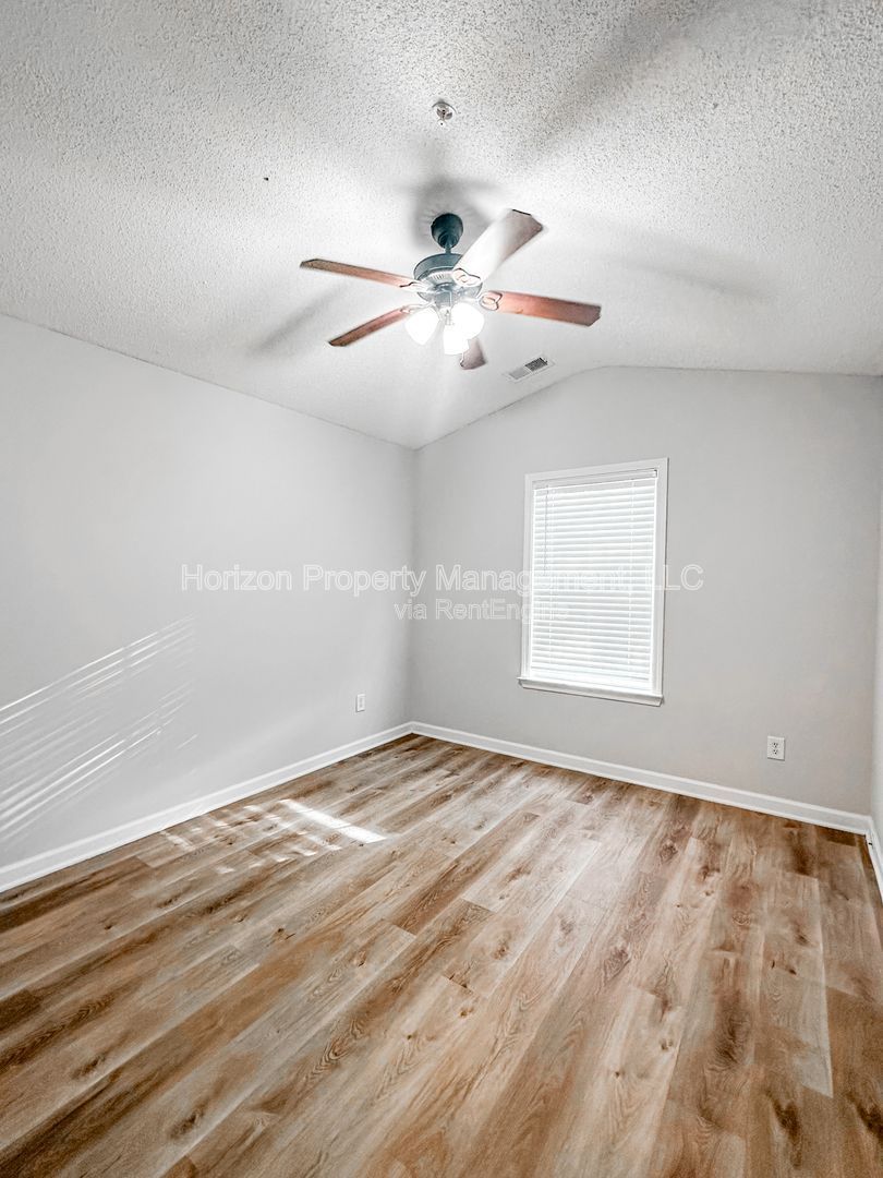 Gallery Image 19