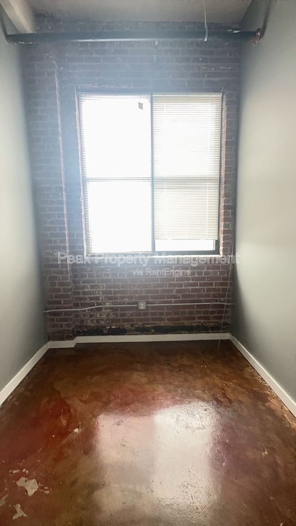 Gallery Image 6