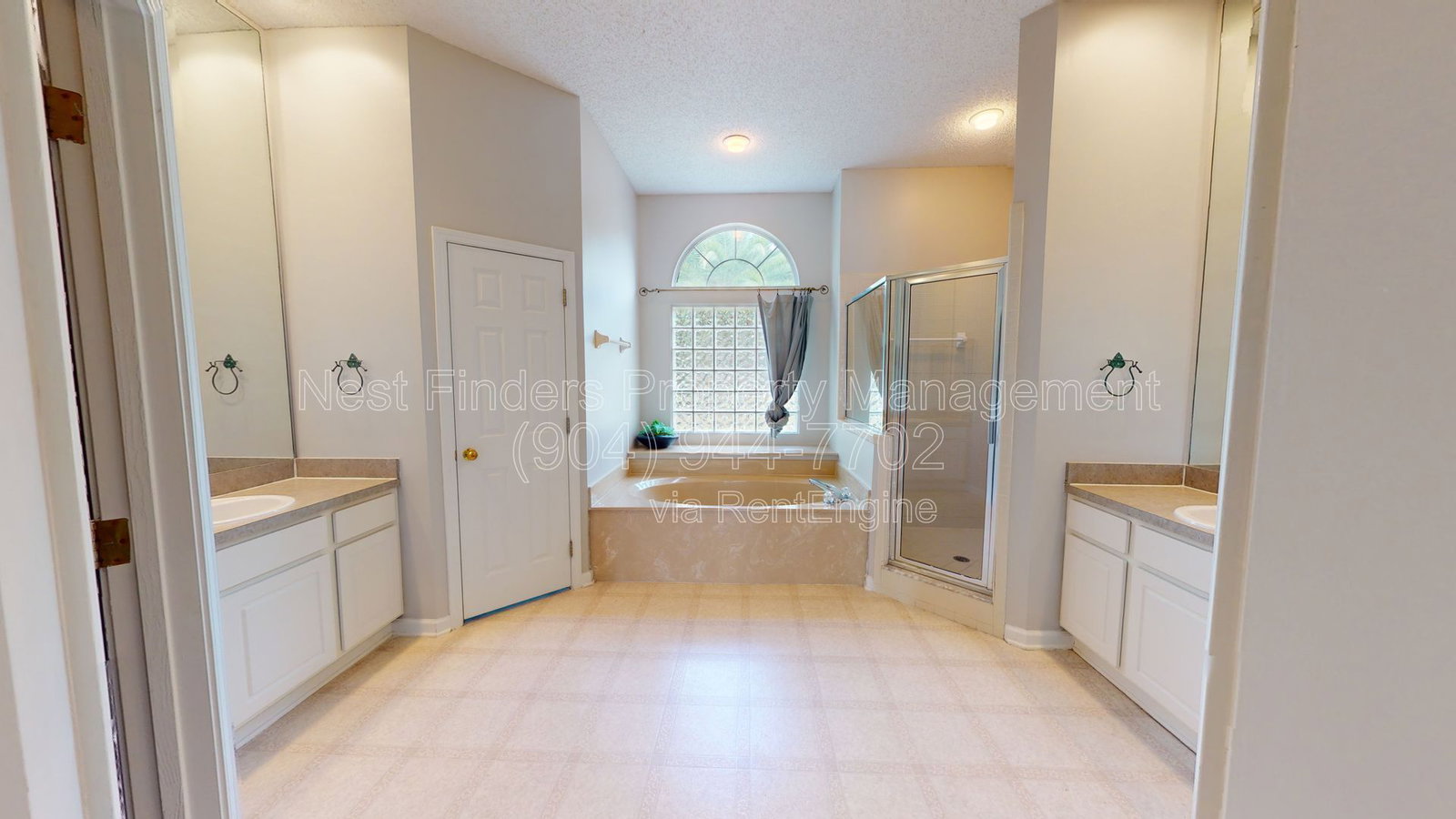 Gallery Image 14