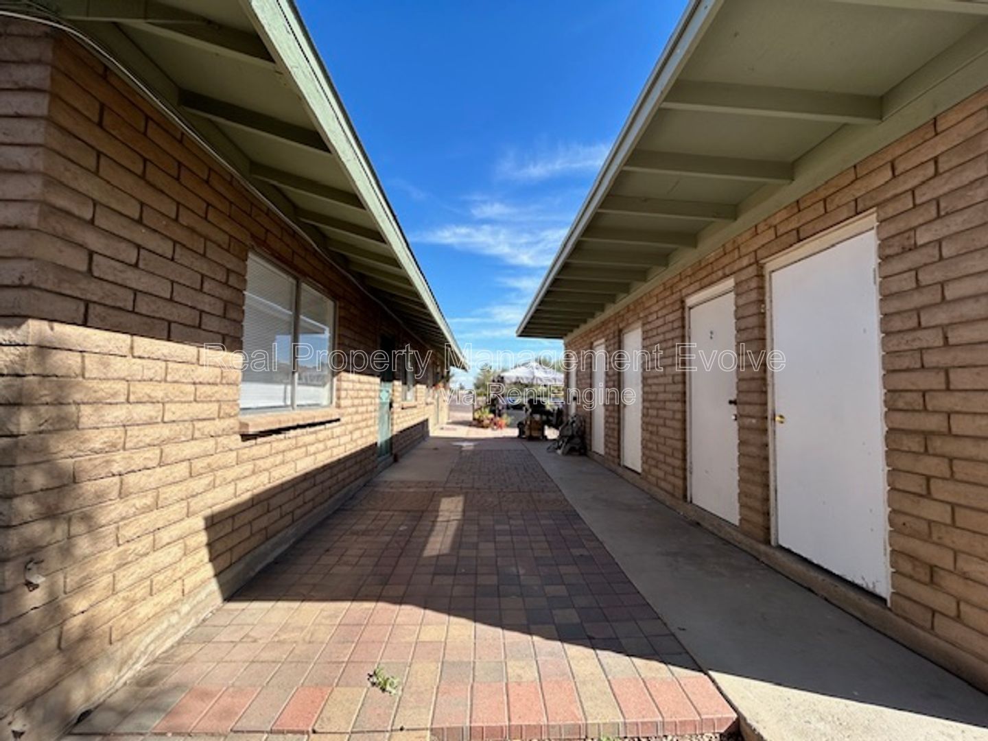 Gallery Image 15