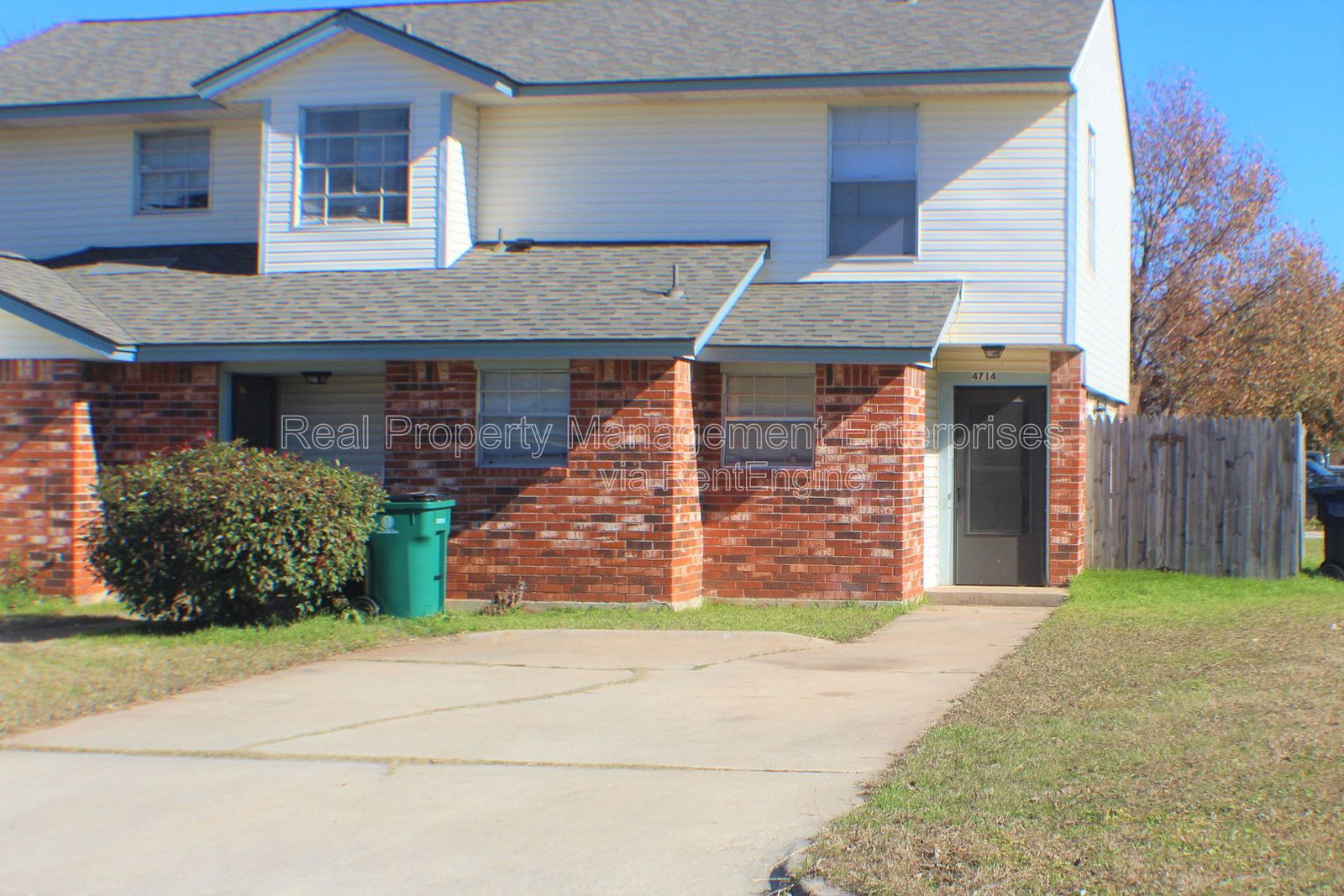 Gallery Image 0