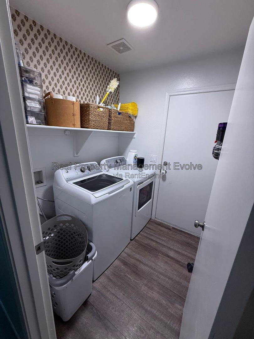 Gallery Image 14
