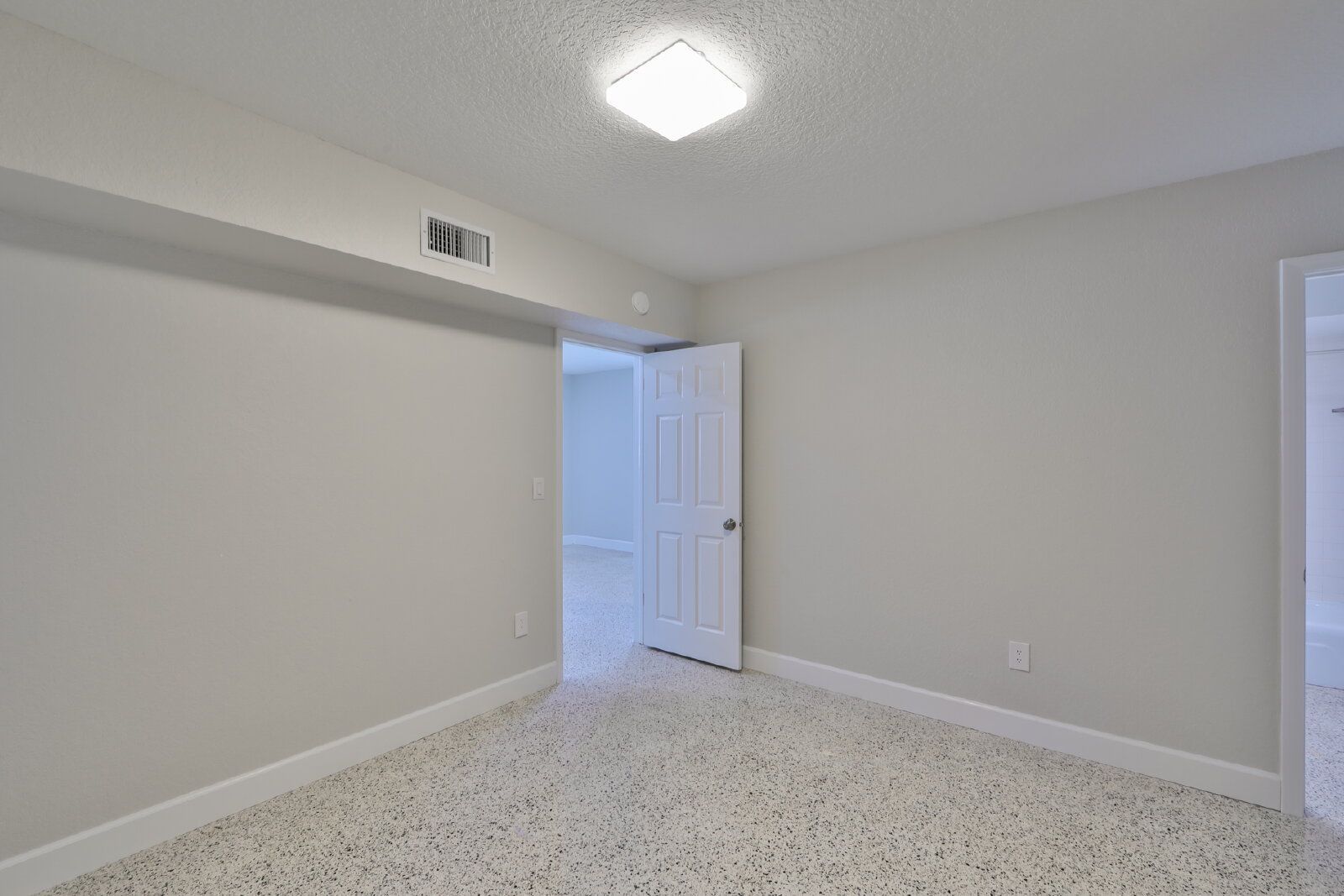 Gallery Image 17