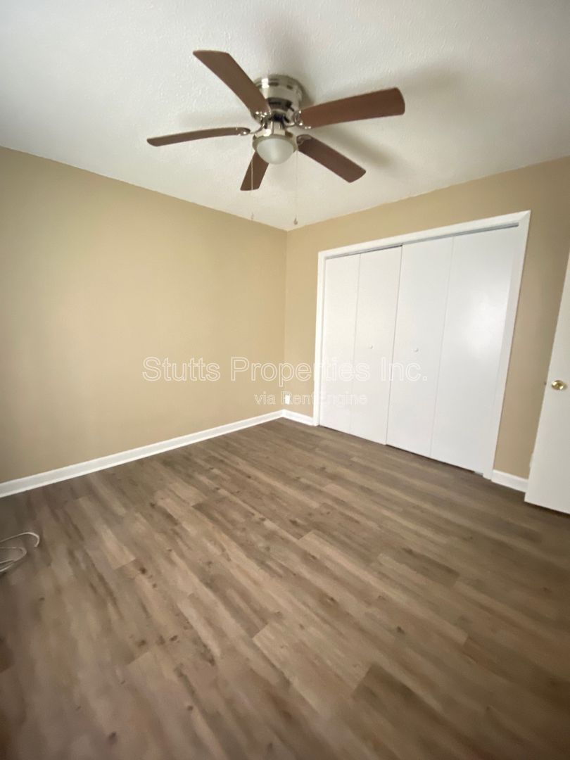 Gallery Image 17