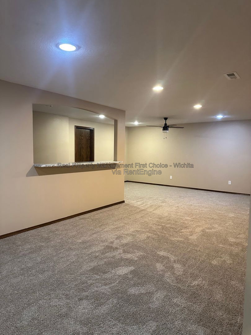 Gallery Image 20