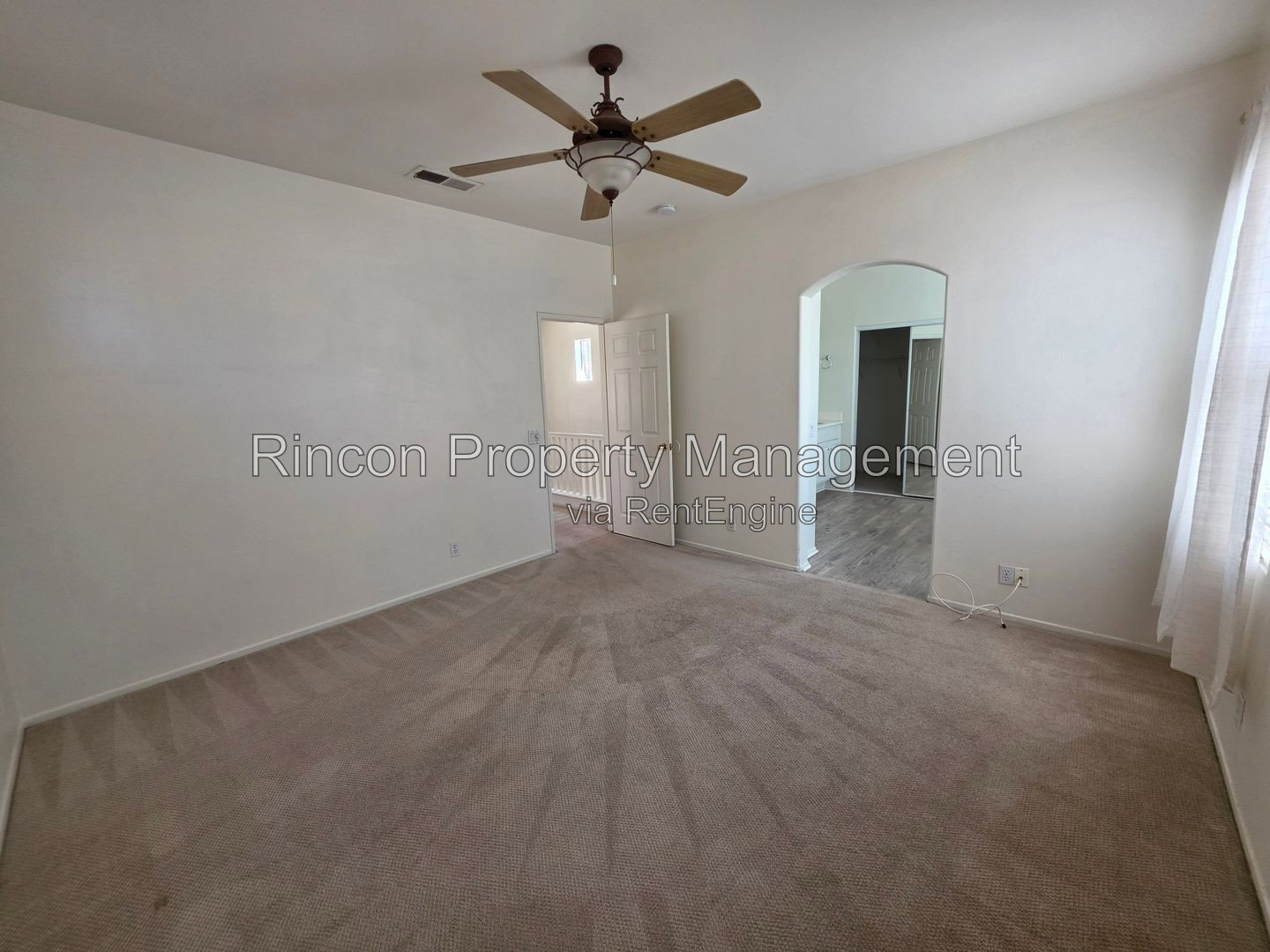 Gallery Image 21