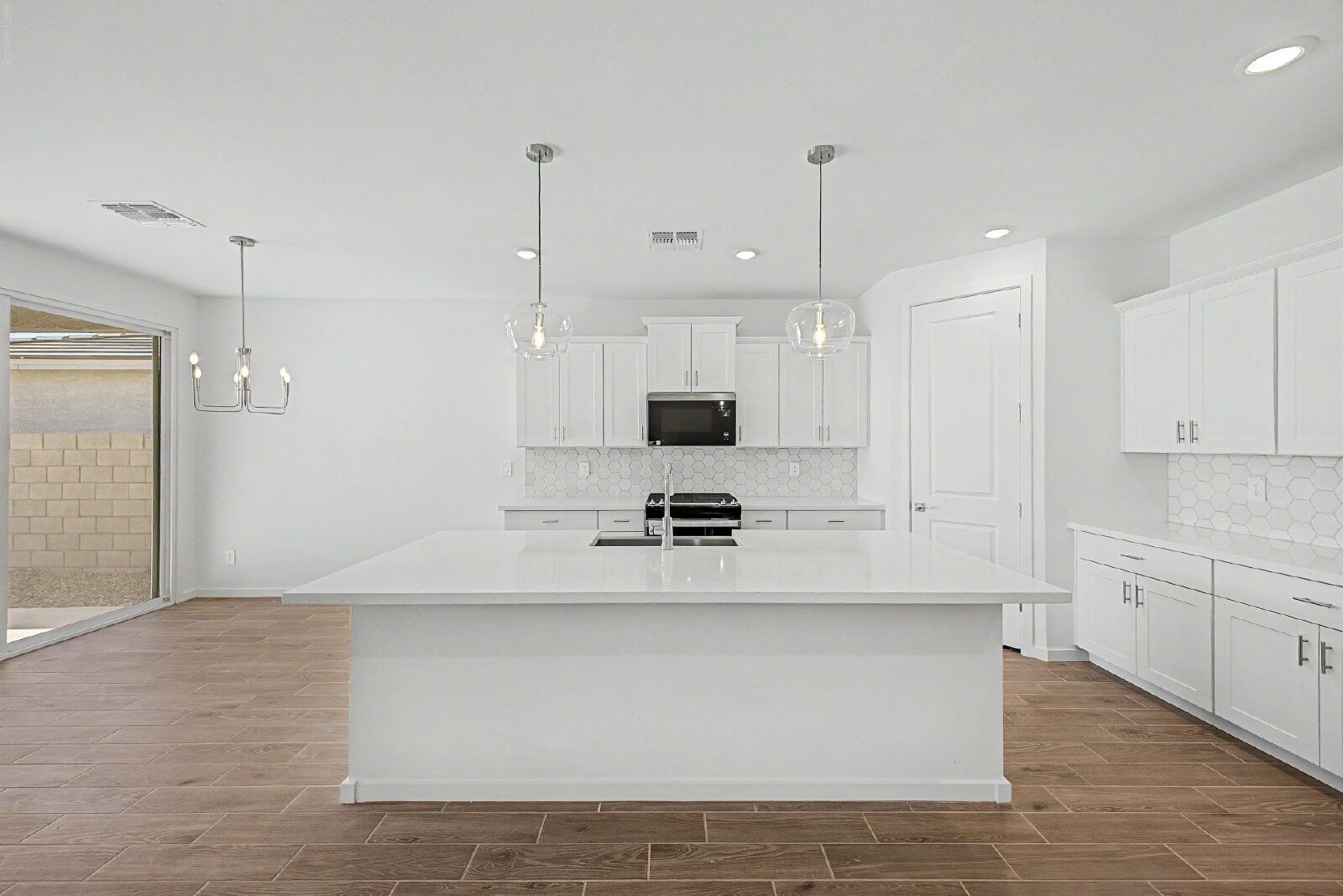 Gallery Image 14