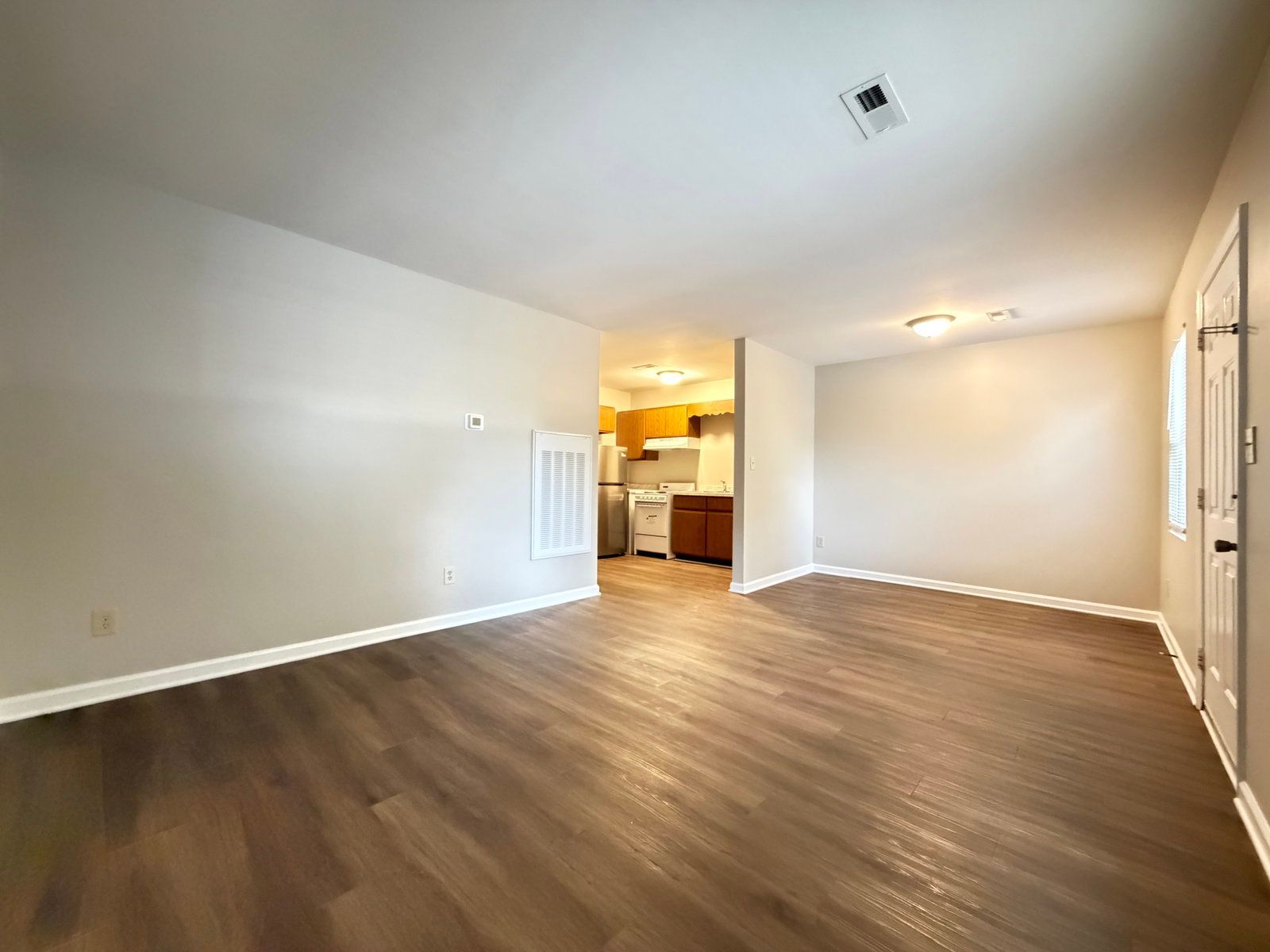 Gallery Image 0