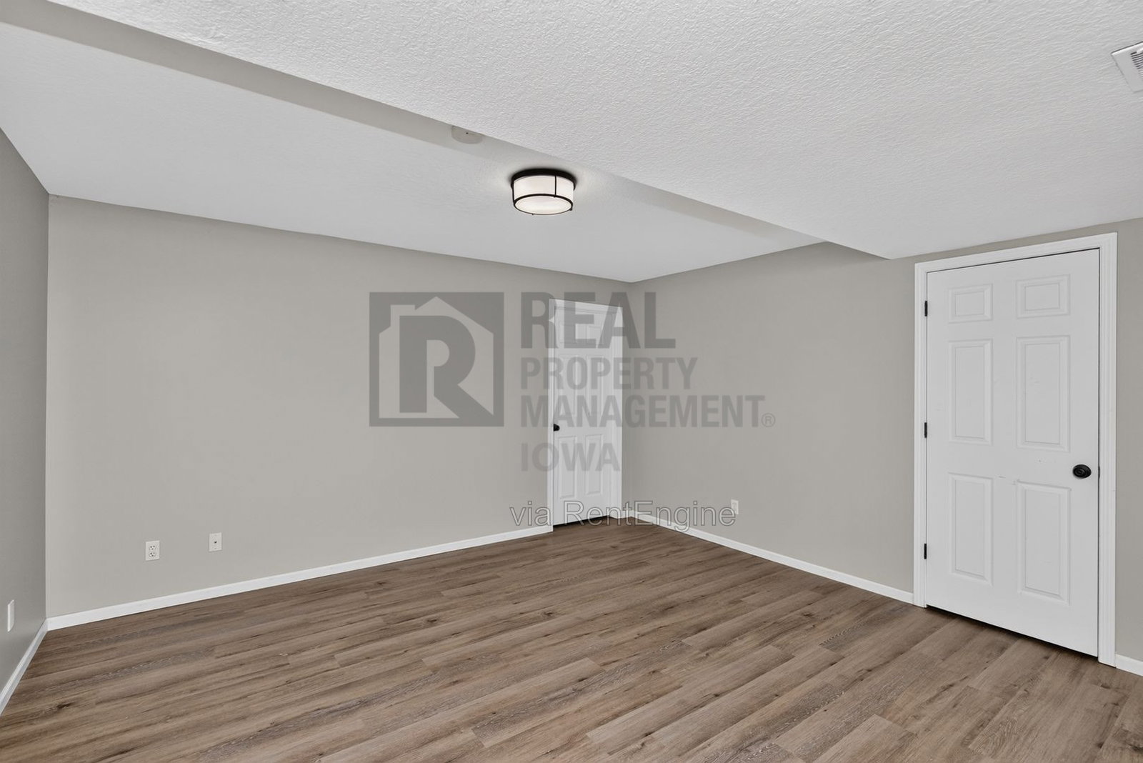 Gallery Image 32