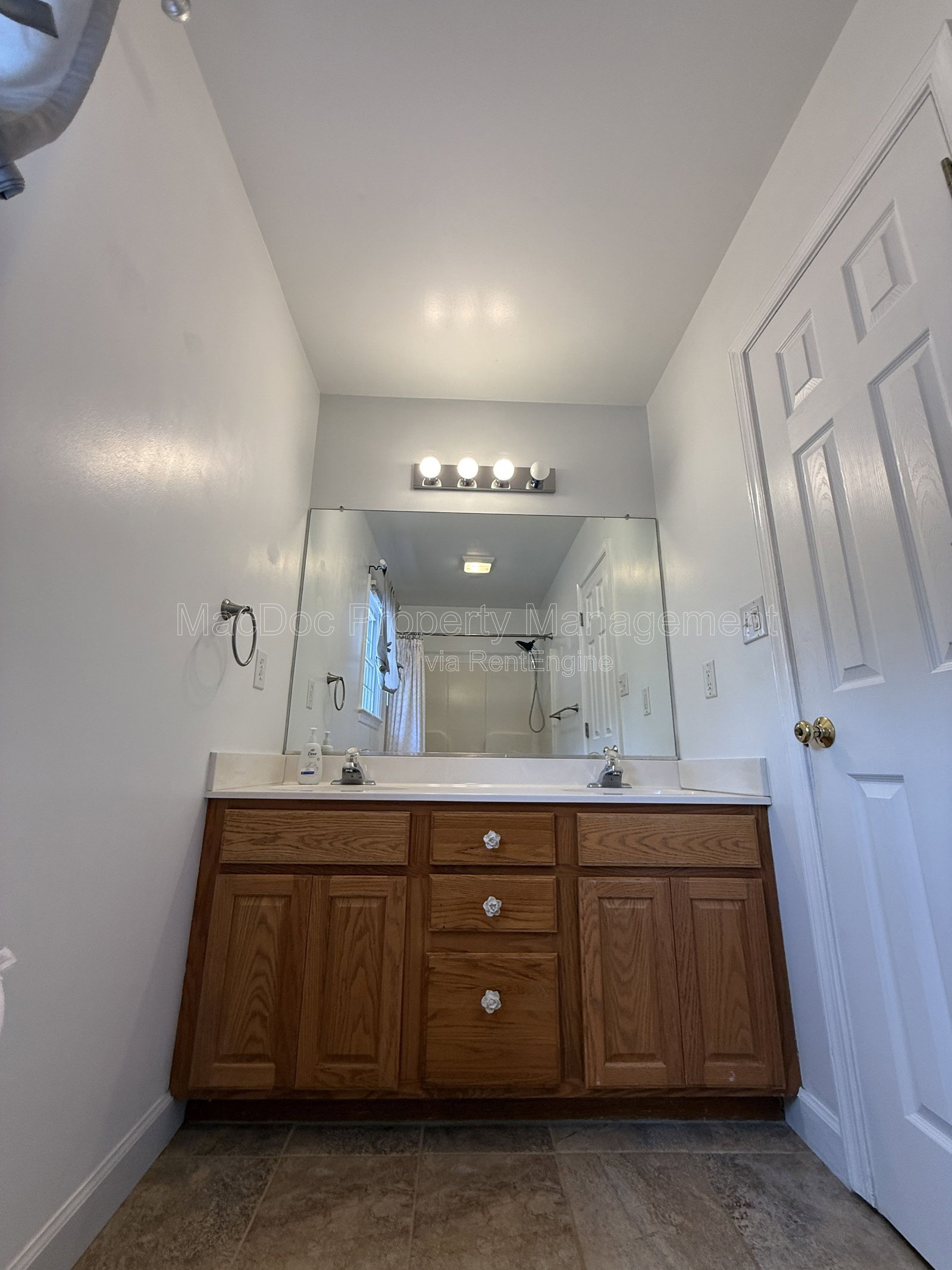 Gallery Image 18