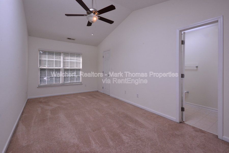 Gallery Image 16