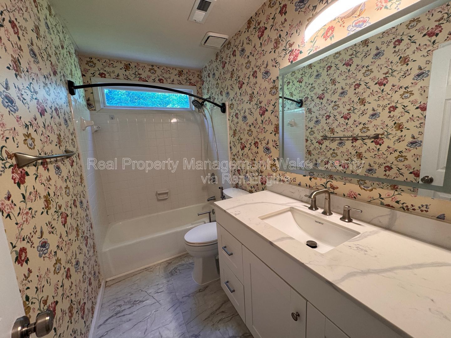 Gallery Image 38