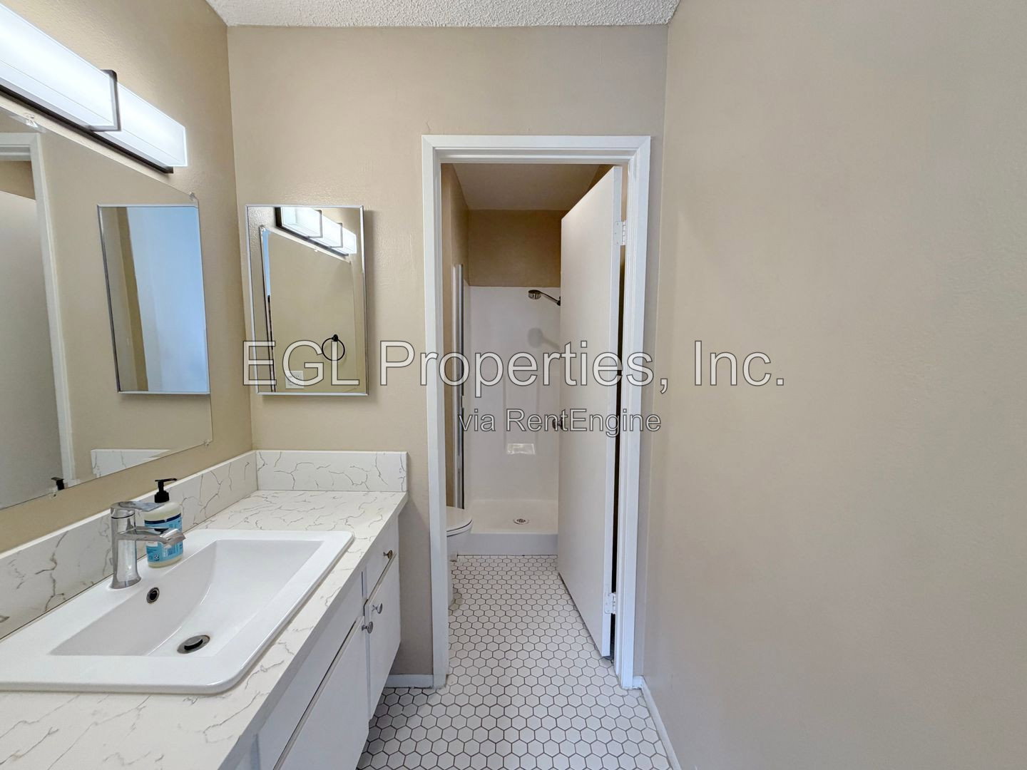 Gallery Image 19