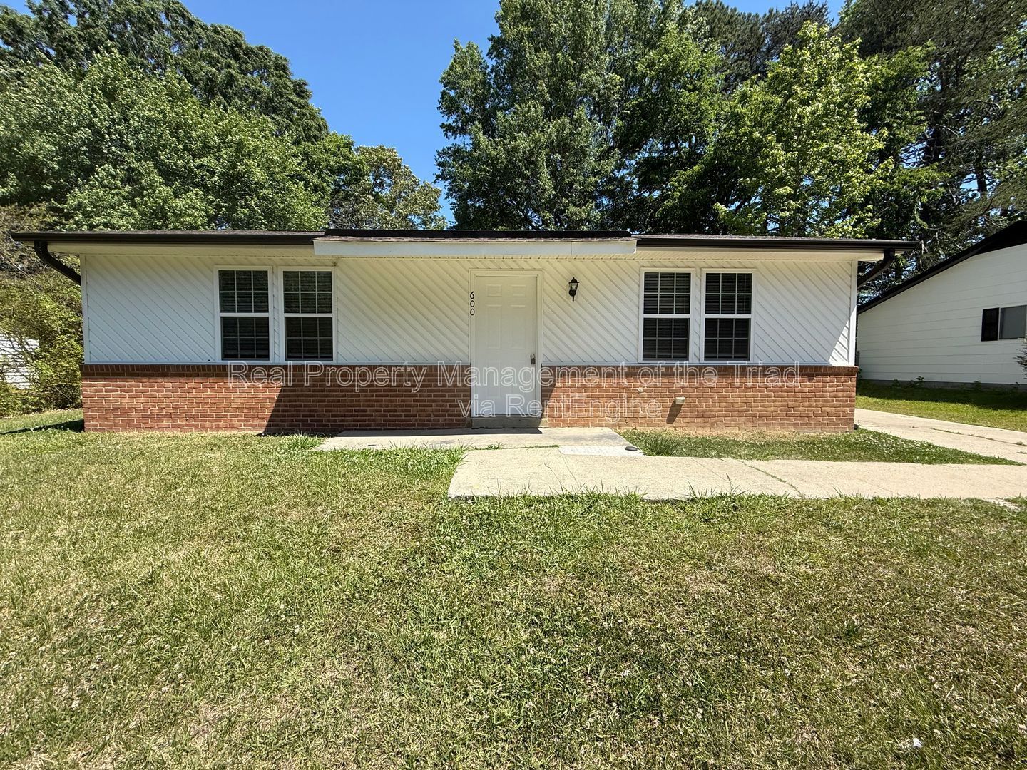 Gallery Image 0
