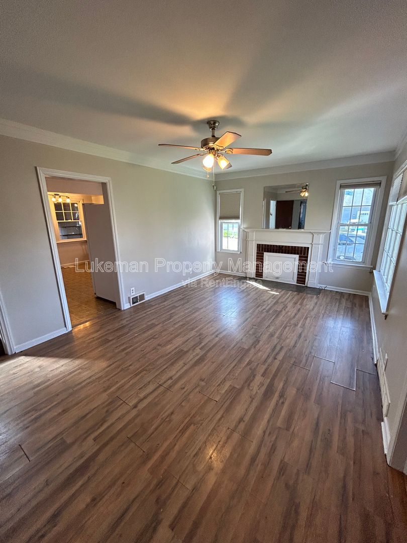 Gallery Image 8