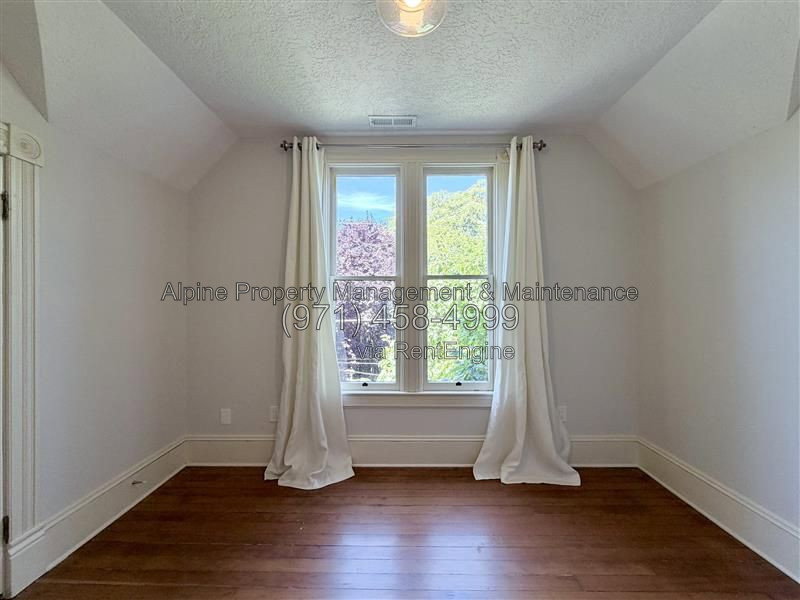 Gallery Image 23