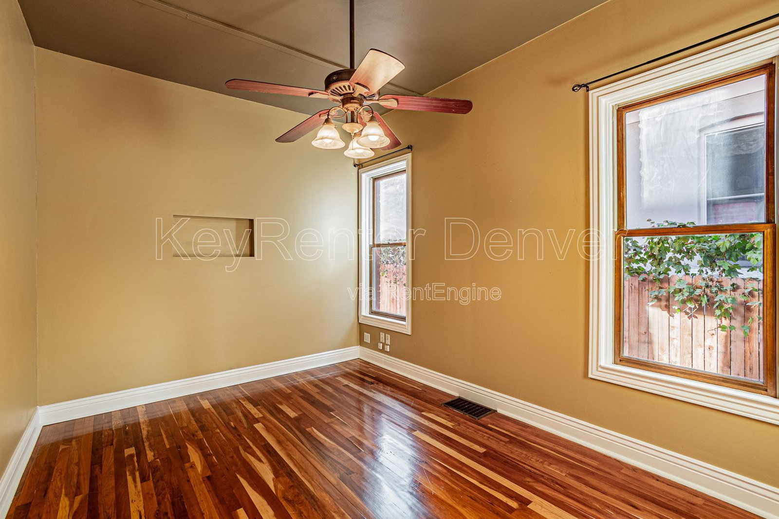 Gallery Image 16