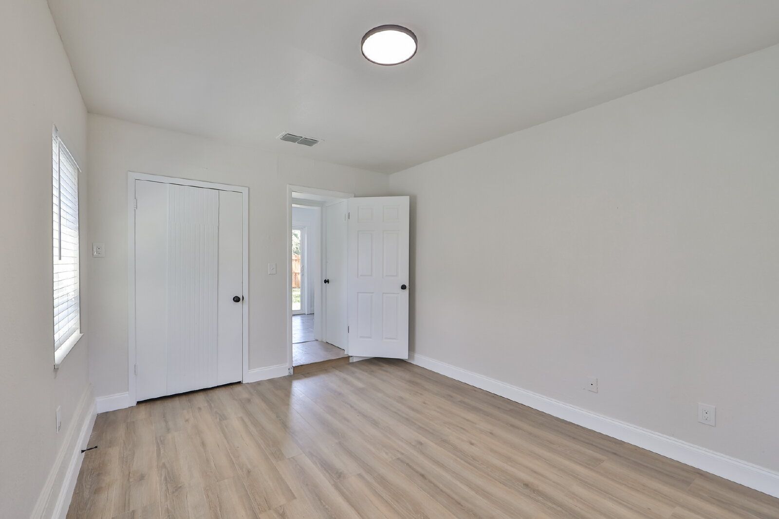 Gallery Image 19