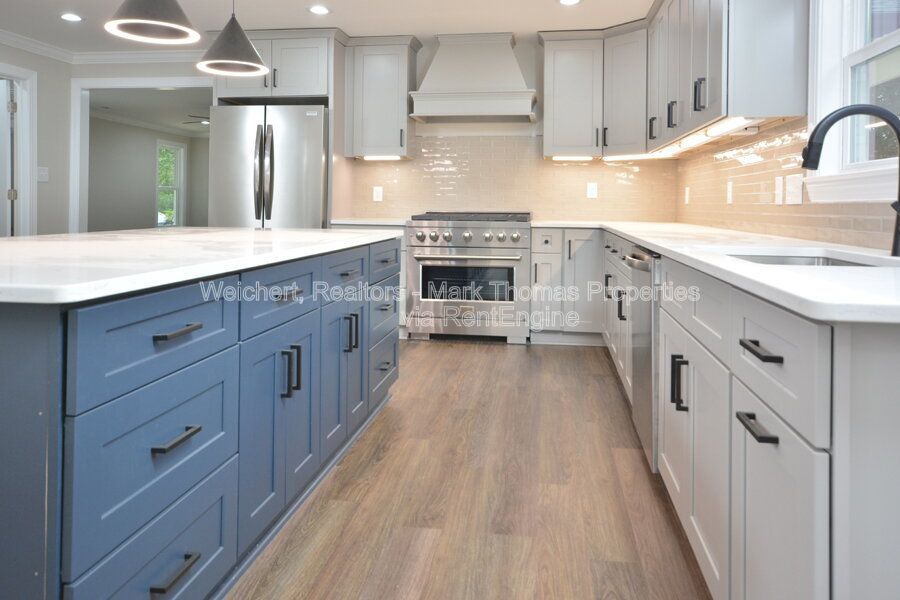 Gallery Image 0