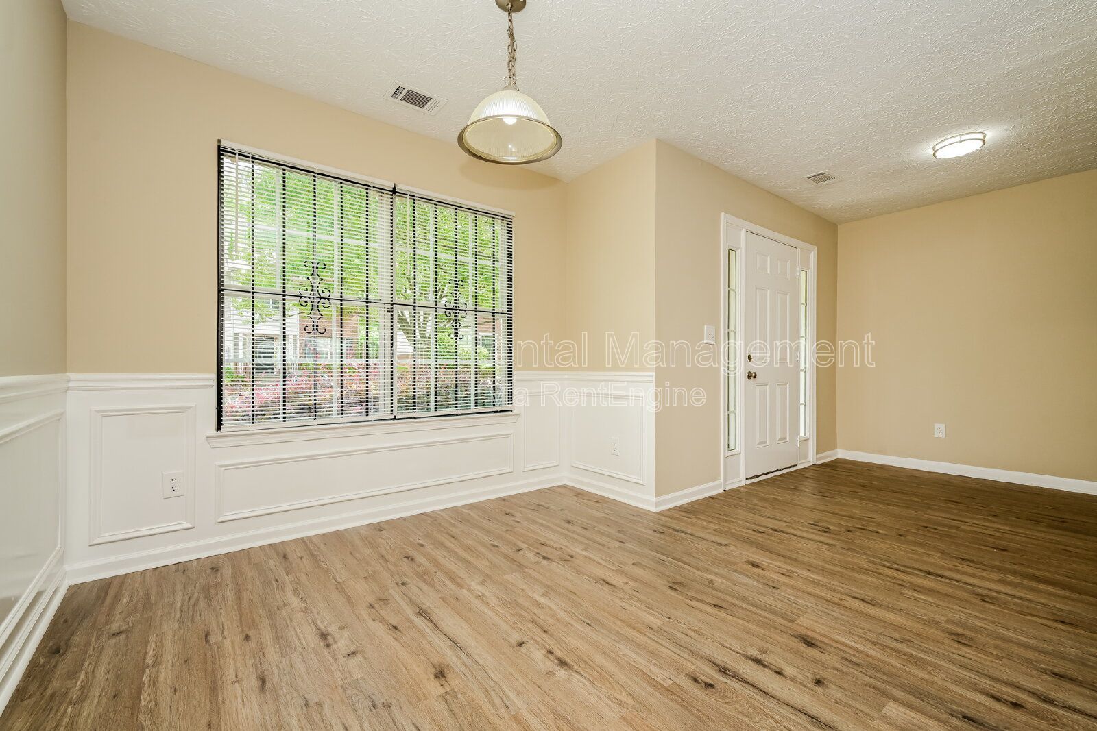 Gallery Image 19