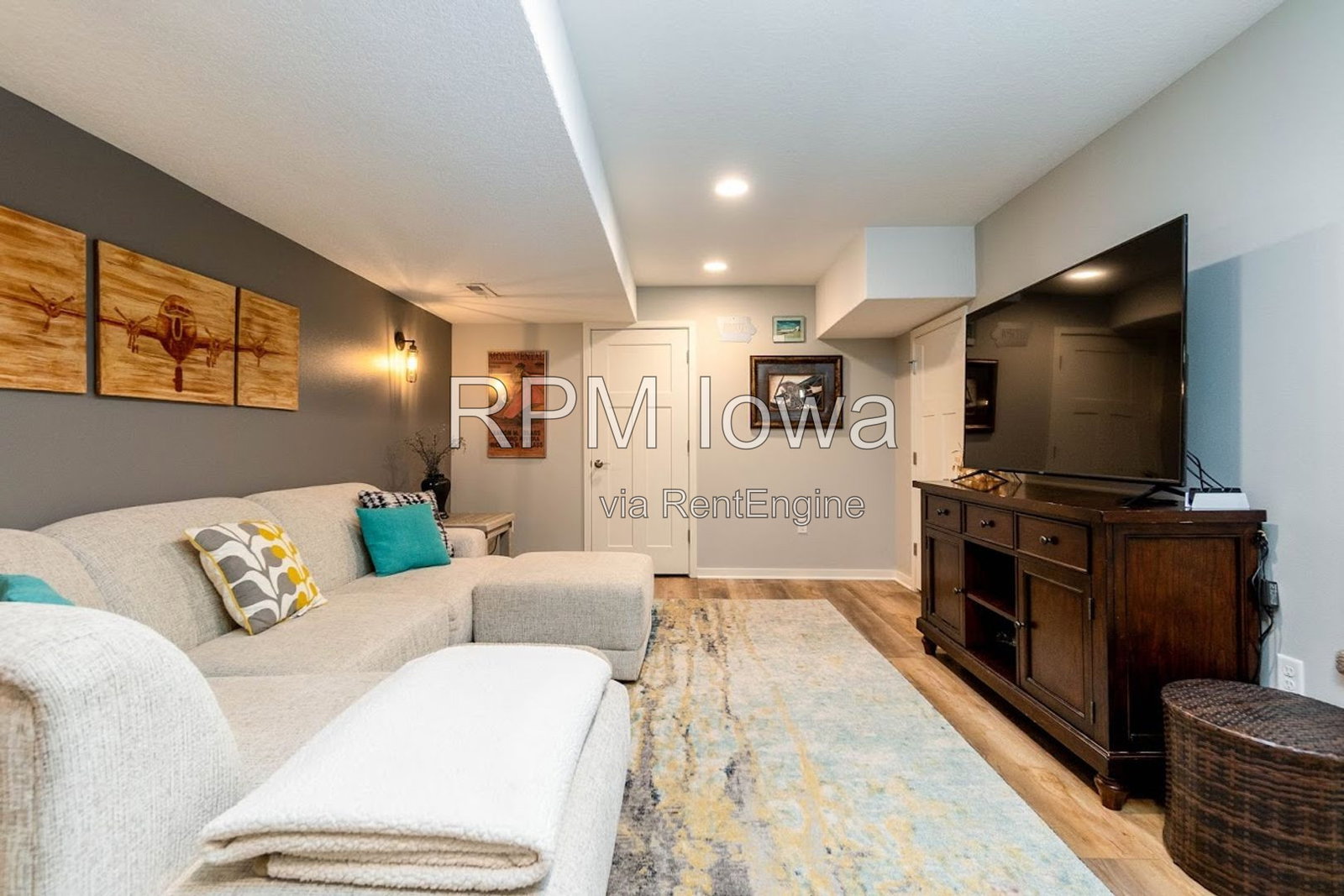 Gallery Image 15